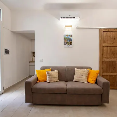 Apartment White Zagara *